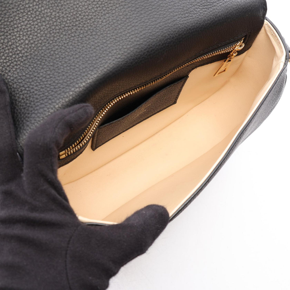 Louis Vuitton LV Pont Neuf Soft MM