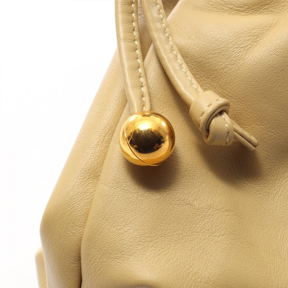Bottega Veneta The Valve Medium