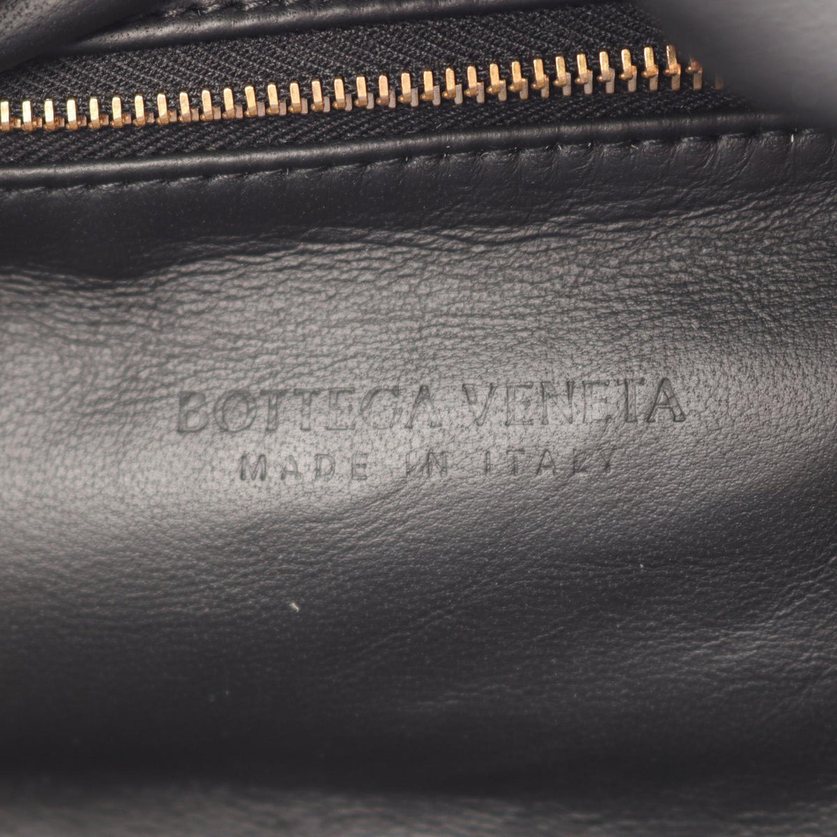 Bottega Veneta The Body Pouch · Leather