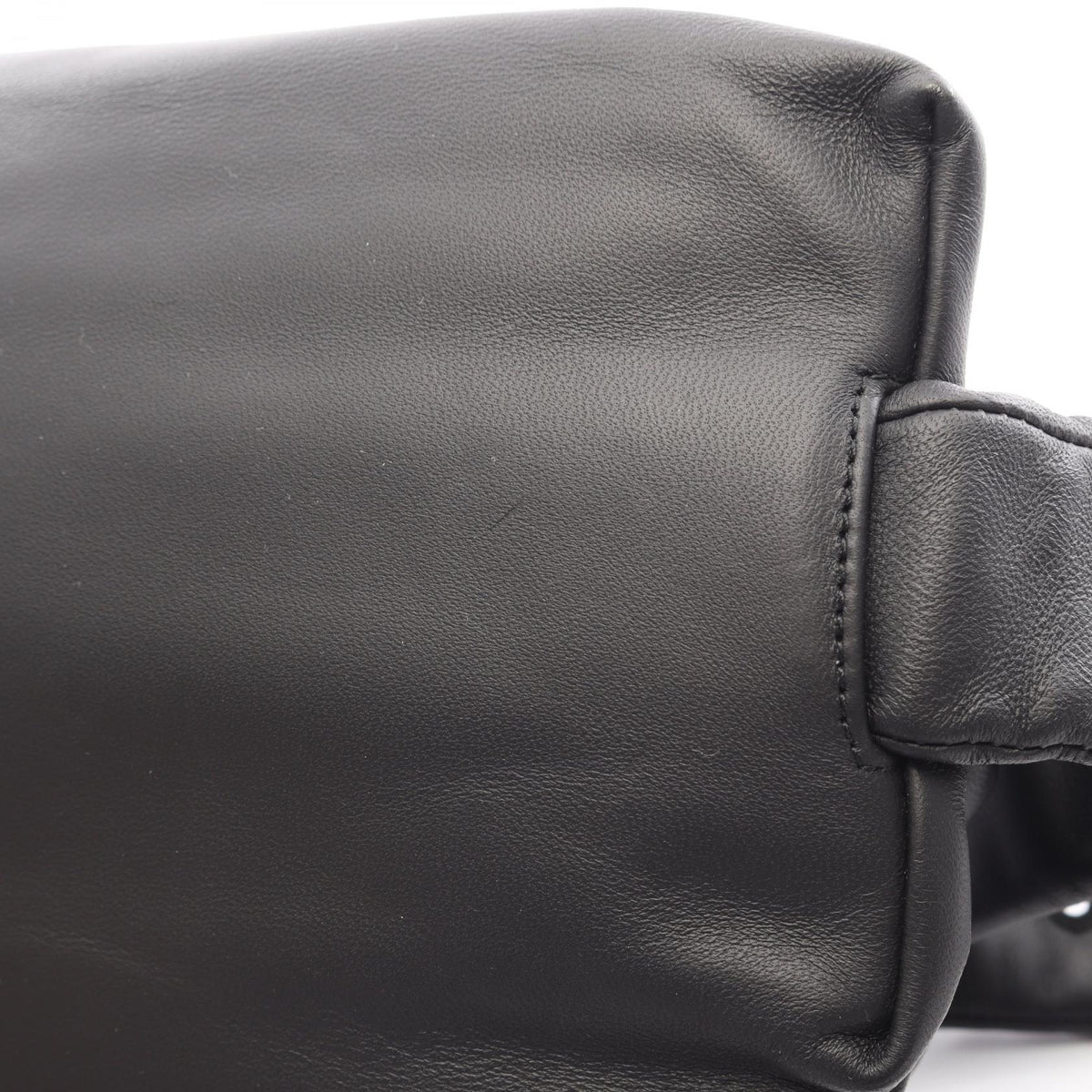 Bottega Veneta The Body Pouch · Leather