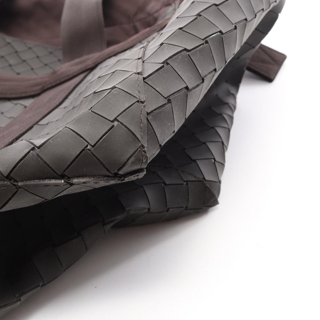 Bottega Veneta Intrecciato Scorpio · Rubber