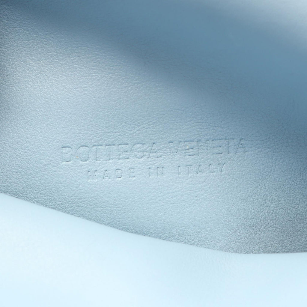 BOTTEGA VENETA Triangle Flap · Leather