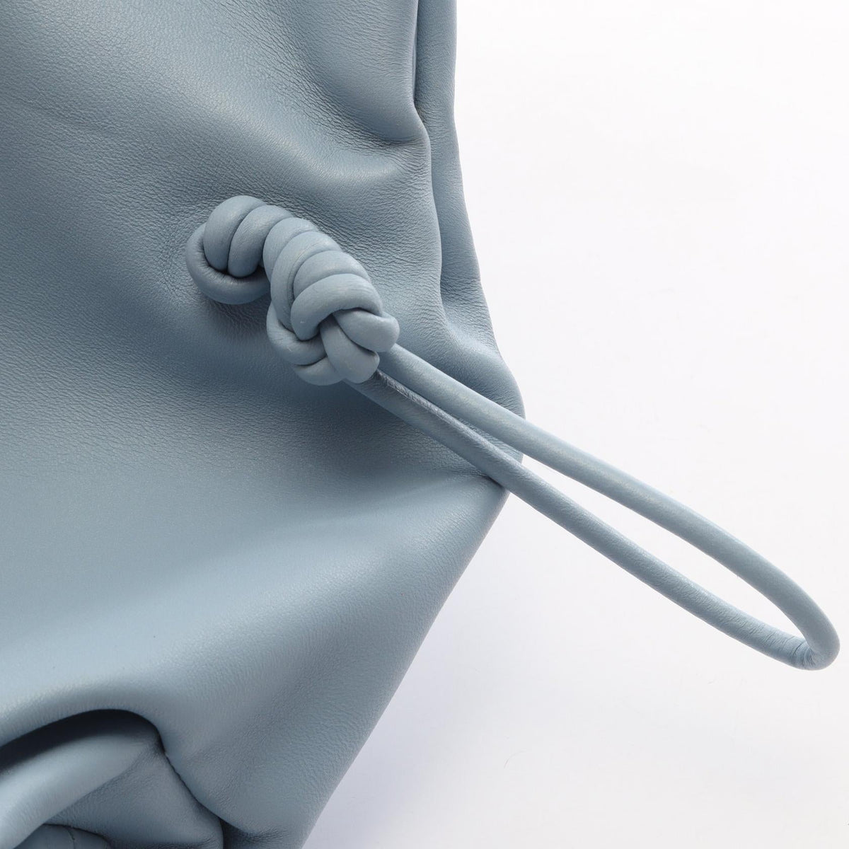 BOTTEGA VENETA Triangle Flap · Leather