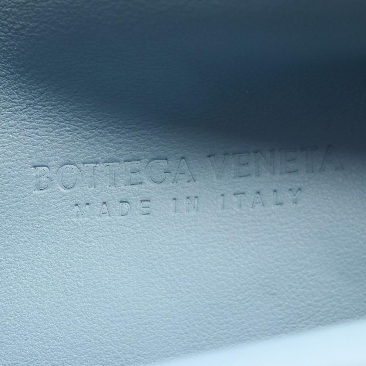 BOTTEGA VENETA Triangle Flap Clutch · Leather