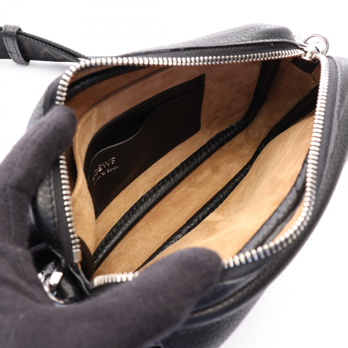 Loewe Pebble Small · Messenger