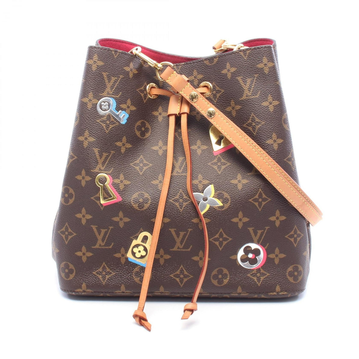 LOUIS VUITTON NeoNoe · Monogram Love Rock