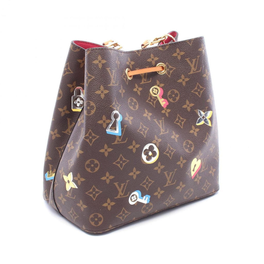 LOUIS VUITTON NeoNoe · Monogram Love Rock