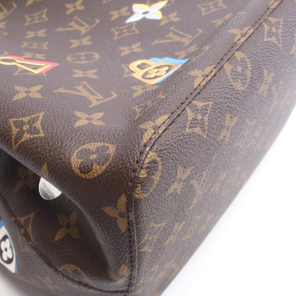 LOUIS VUITTON NeoNoe · Monogram Love Rock