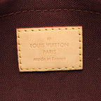 Louis Vuitton Favorite PM · Monogram