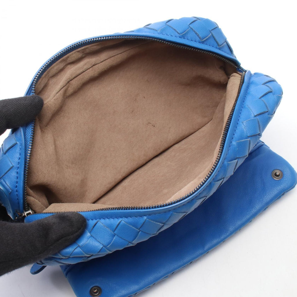 Bottega Veneta Intrecciato · Leather