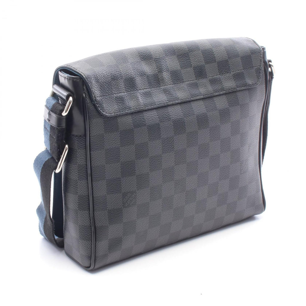 Louis Vuitton District PM · Damier Graphite