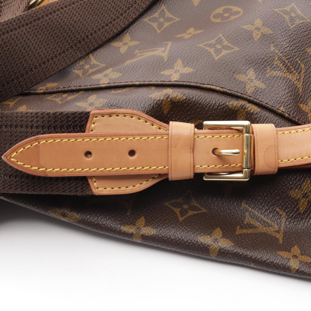 Louis Vuitton Montsouris GM · Monogram