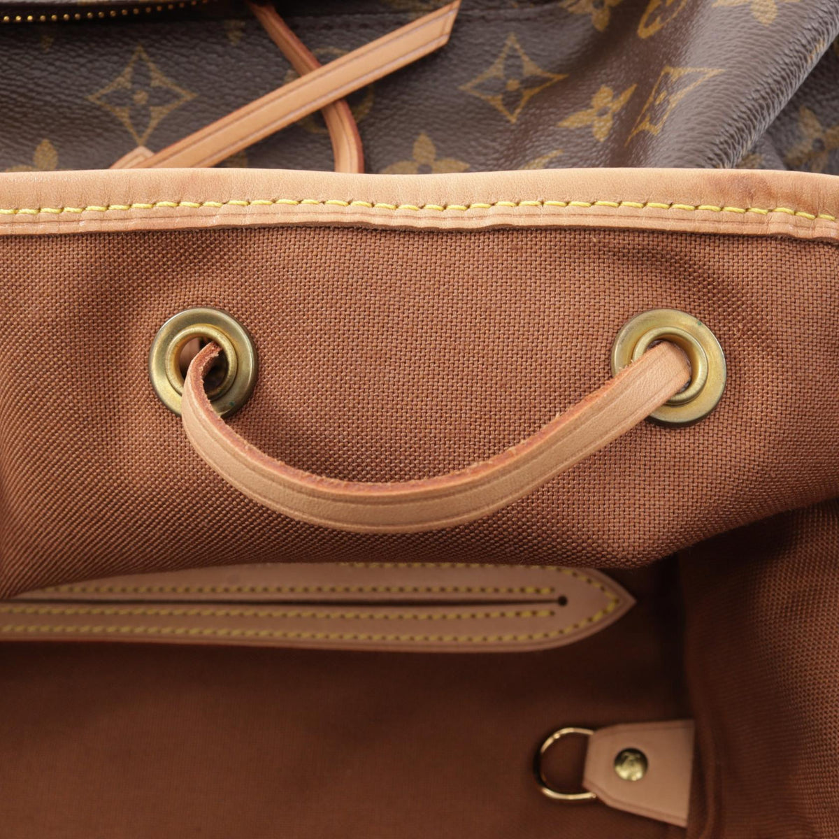 Louis Vuitton Montsouris GM · Monogram