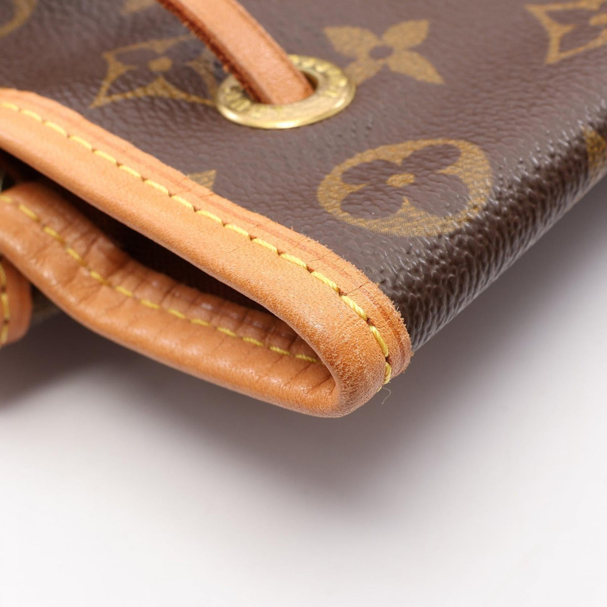 Louis Vuitton Montsouris GM · Monogram