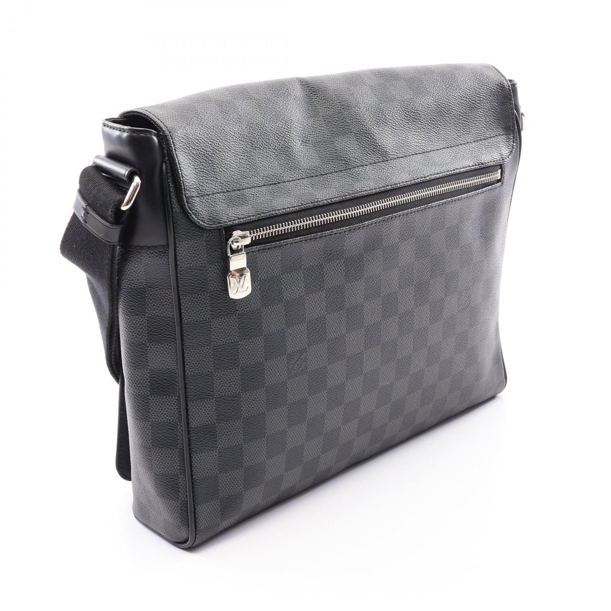 Louis Vuitton District MM · Damier Graphite