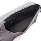 Louis Vuitton Takeoff Messenger · Leather