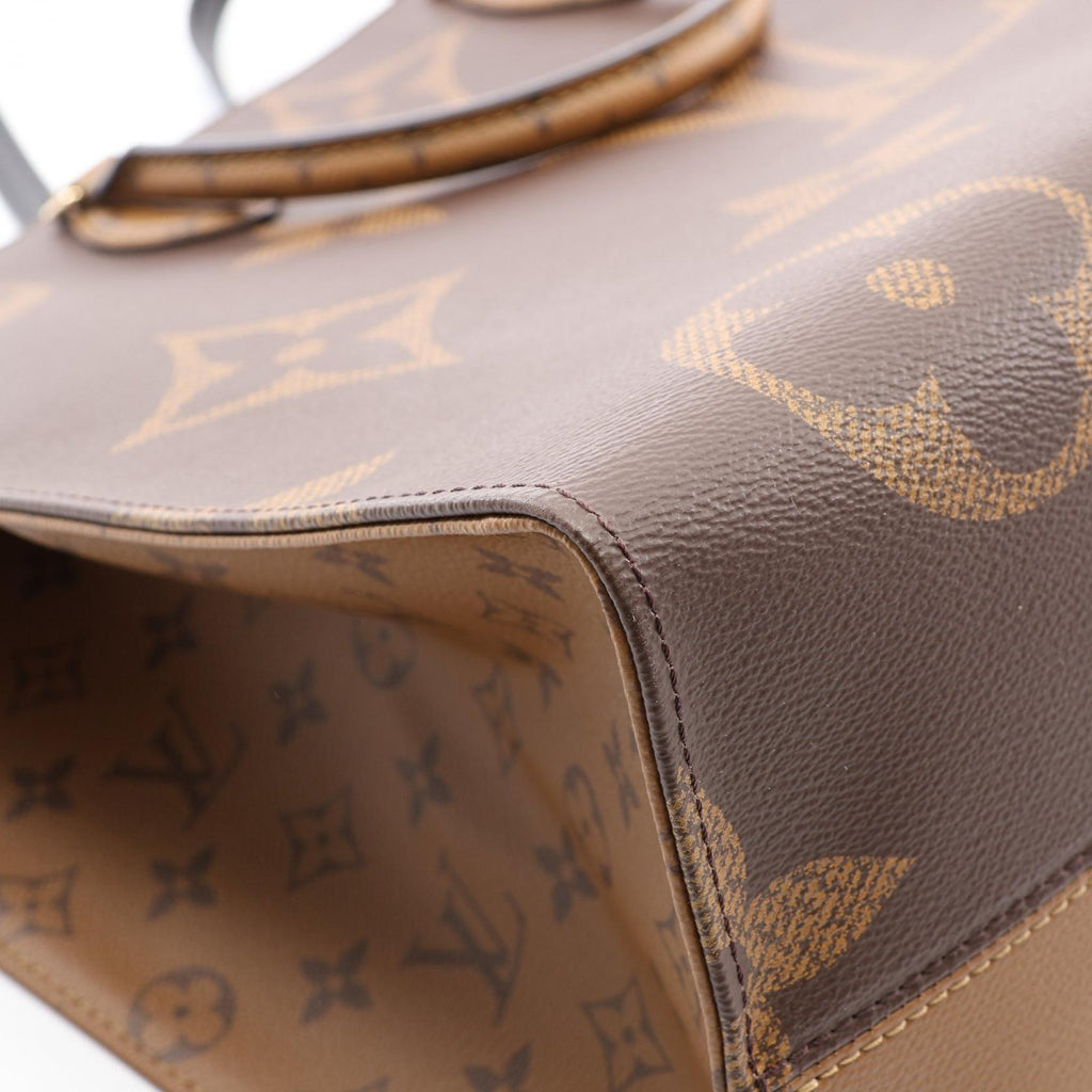 Louis Vuitton OnTheGo GM · Monogram Giant
