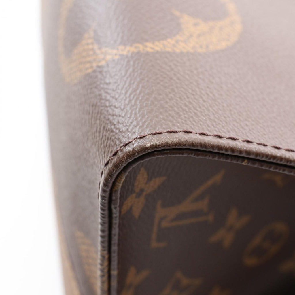 Louis Vuitton OnTheGo GM · Monogram Giant