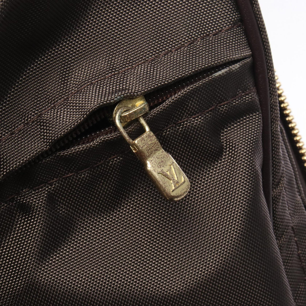 Louis Vuitton Pegase 45 · Damier Ebene