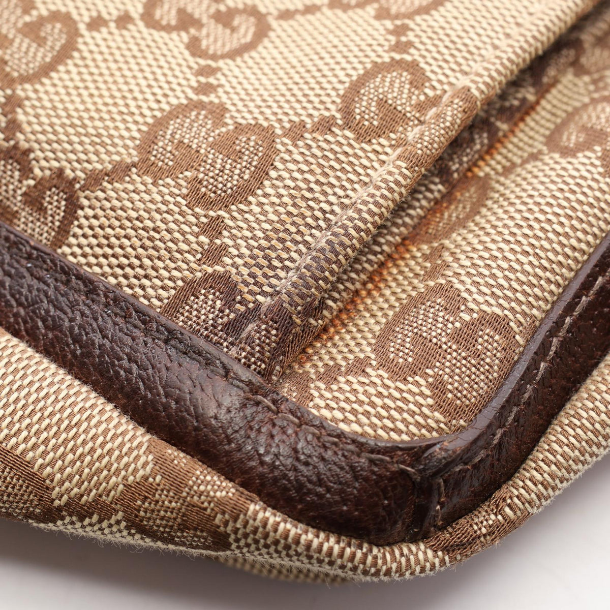 Gucci Abbey · GG Canvas