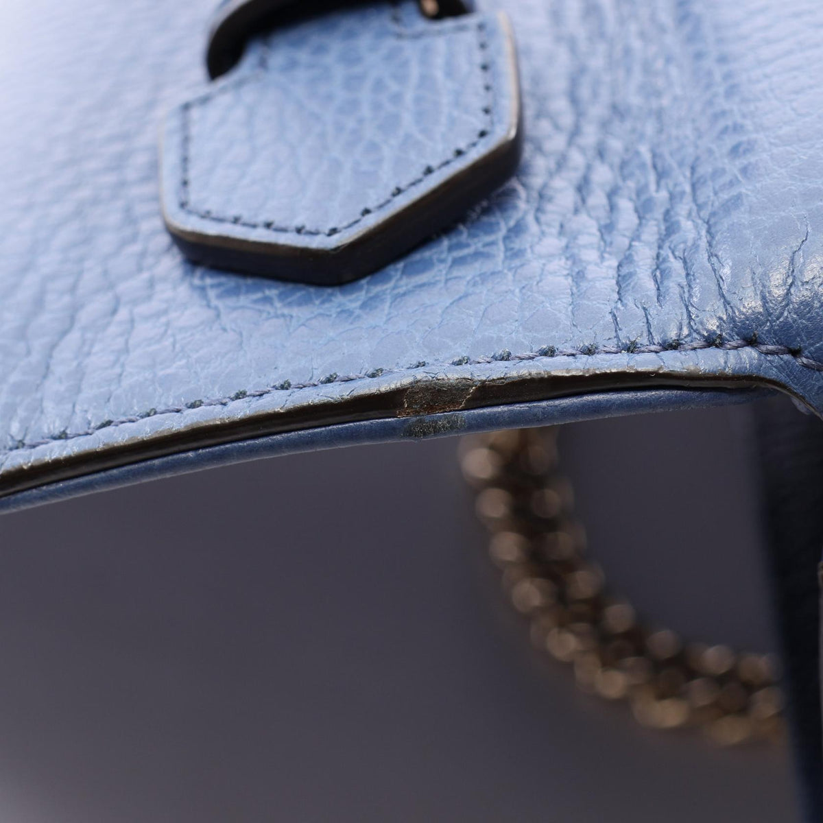 Gucci Interlocking G · Leather