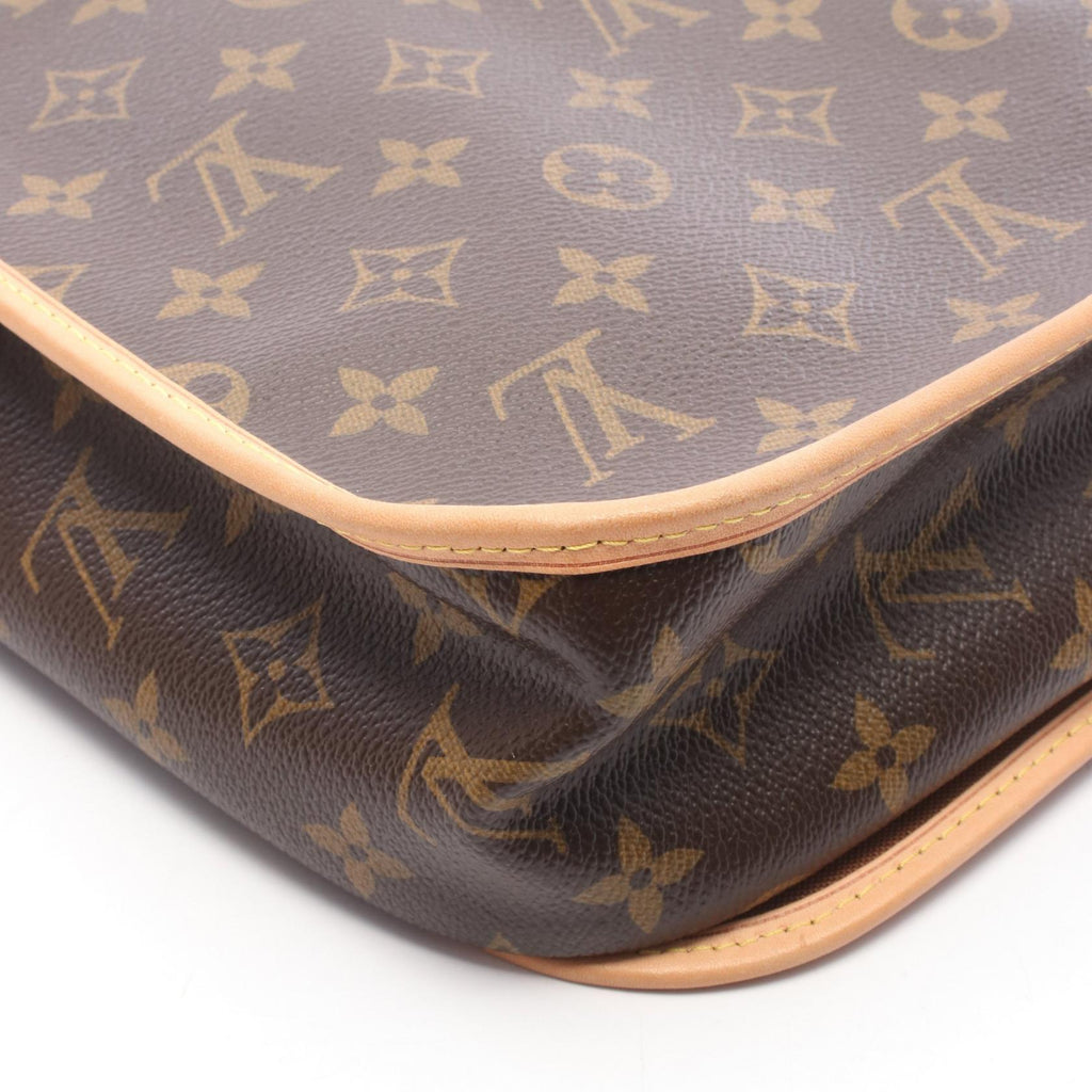 Louis Vuitton Bosphore · Monogram Canvas