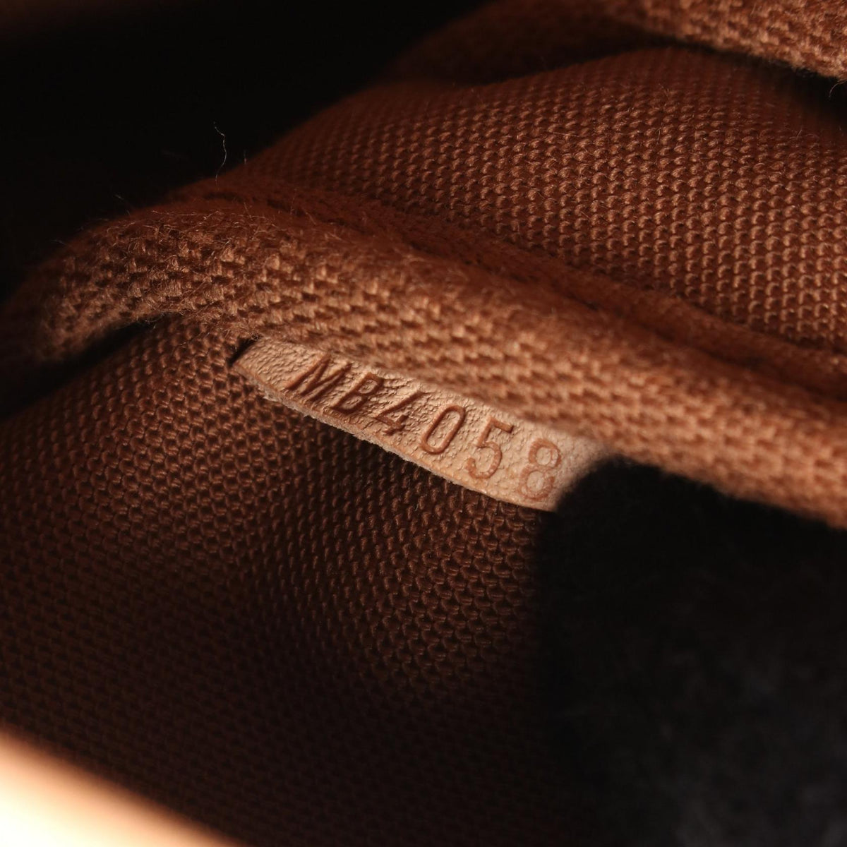 Louis Vuitton Saumur 30 · Monogram Canvas