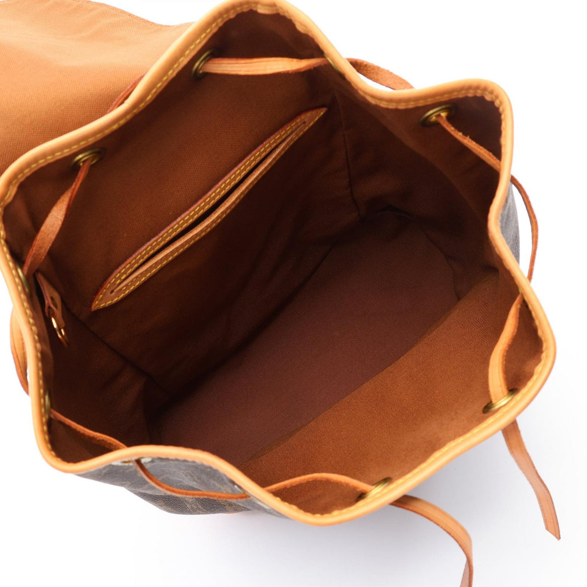 Louis Vuitton Montsouris MM · Monogram Canvas