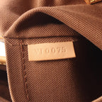 Louis Vuitton Batignolles · Monogram