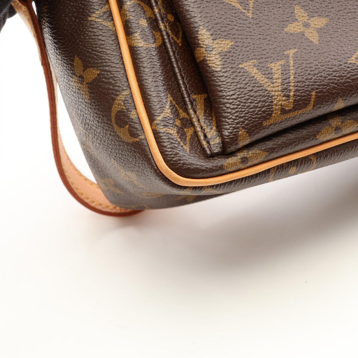 Louis Vuitton Vivacite PM · Monogram Canvas