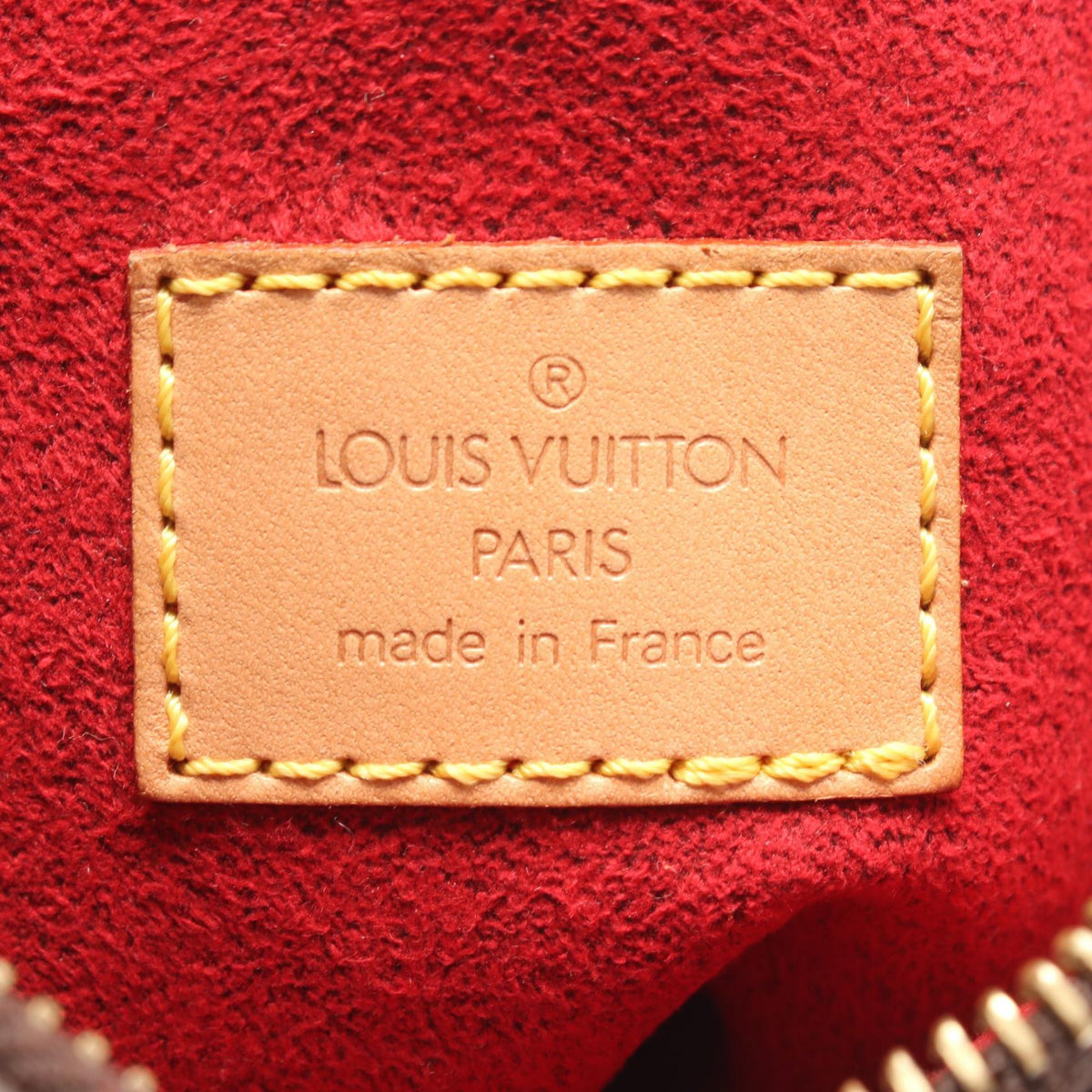 Louis Vuitton Croissant MM · Monogram
