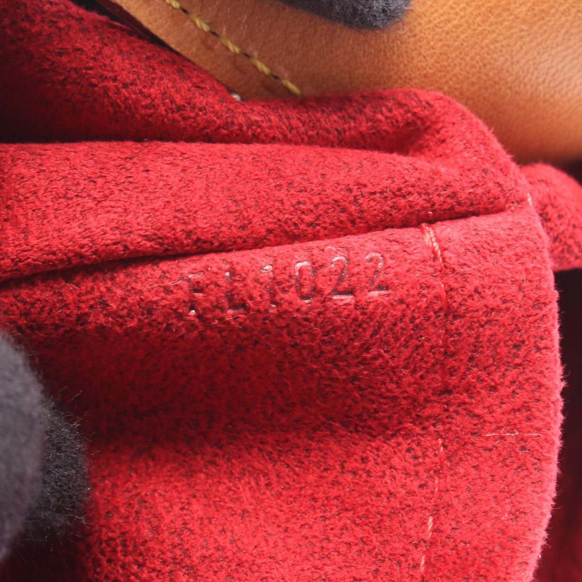 Louis Vuitton Croissant MM · Monogram