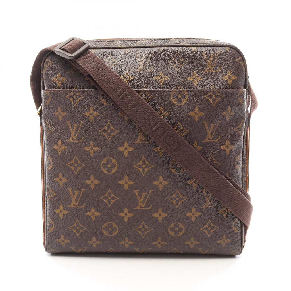 Louis Vuitton Trotter Beaubourg · Monogram