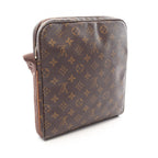 Louis Vuitton Trotter Beaubourg · Monogram