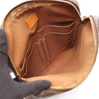 Louis Vuitton Trotter Beaubourg · Monogram