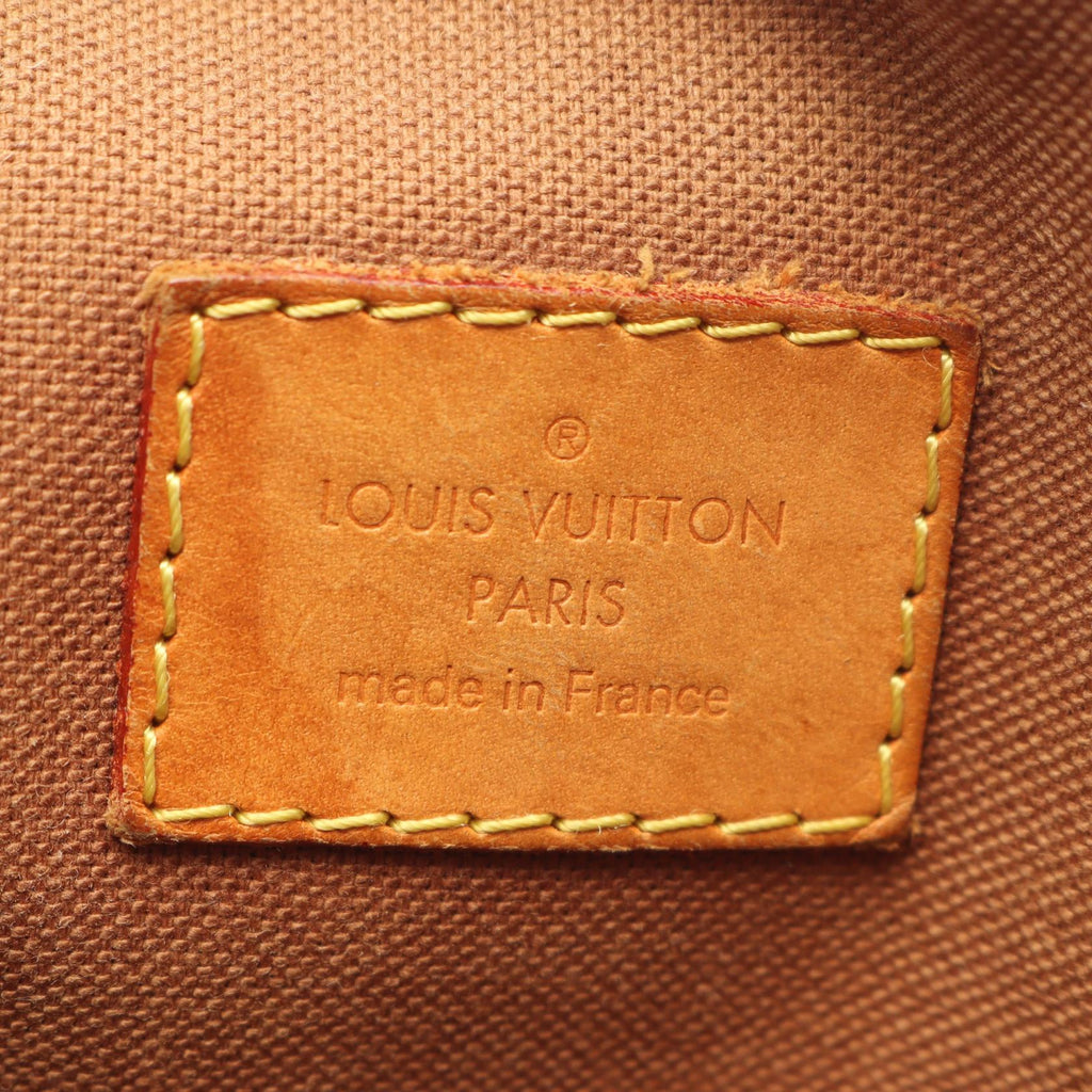 Louis Vuitton Trotter Beaubourg · Monogram