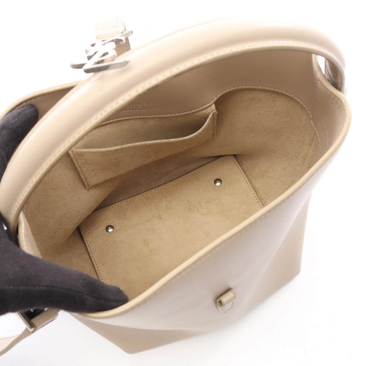 Saint Laurent LE 37 · Small · Leather