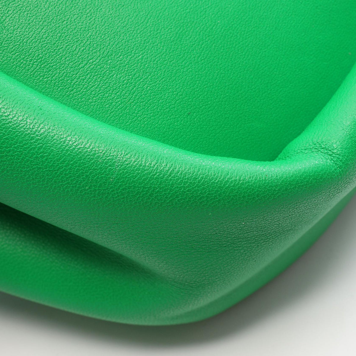 Bottega Veneta Beak Small · Leather