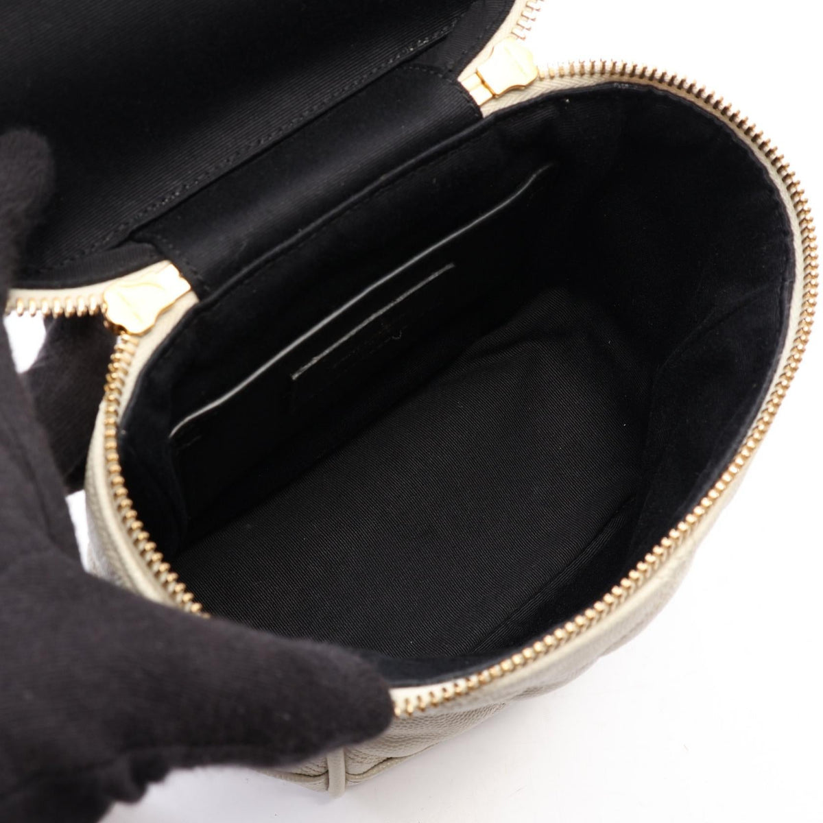 Saint Laurent 80's Shoulder Bag · Leather