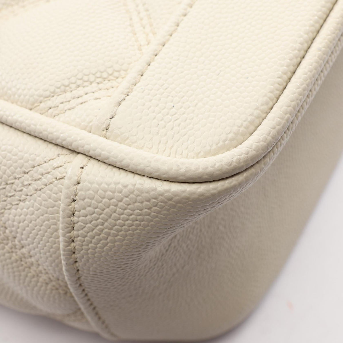 Saint Laurent 80's Shoulder Bag · Leather
