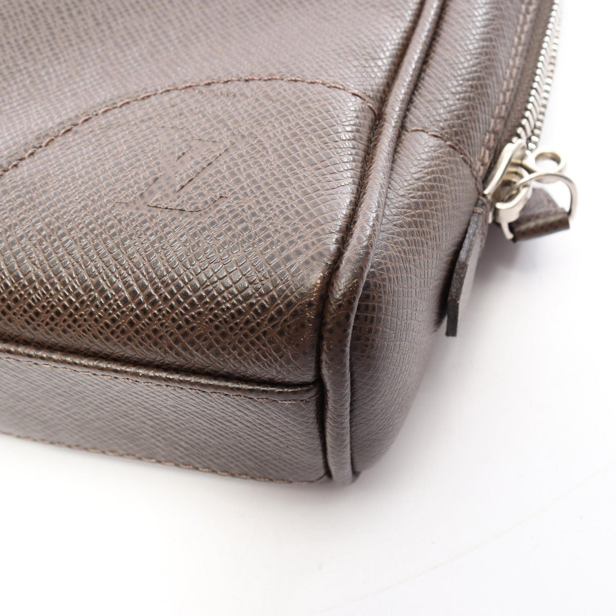 Louis Vuitton Igor · Taiga Grizzly