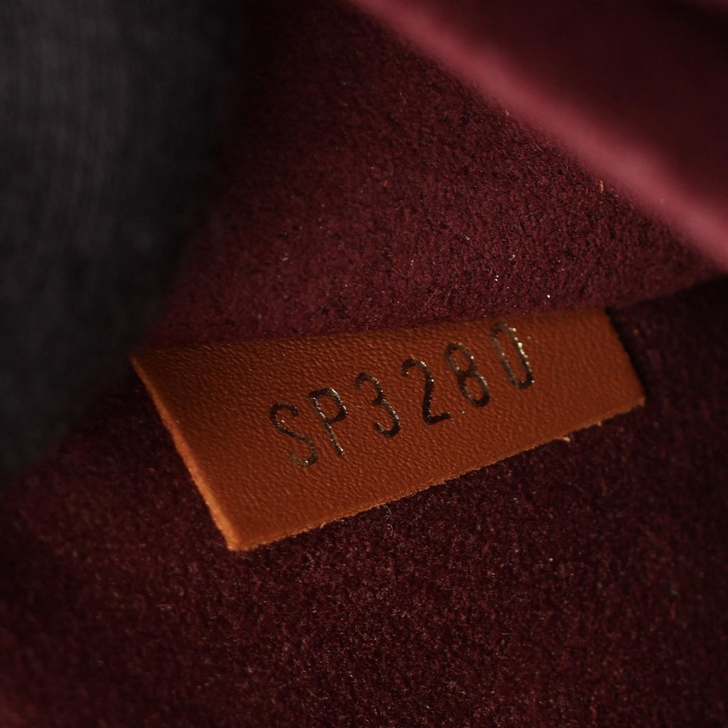 Louis Vuitton Petite Sac Plat · Since 1854