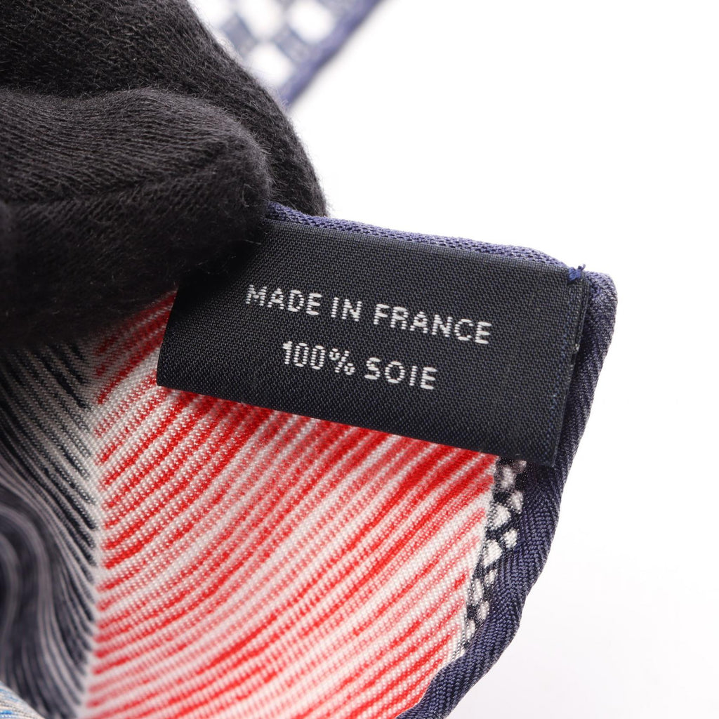 HERMÈS Favori du Faubourg · Silk Carré 90