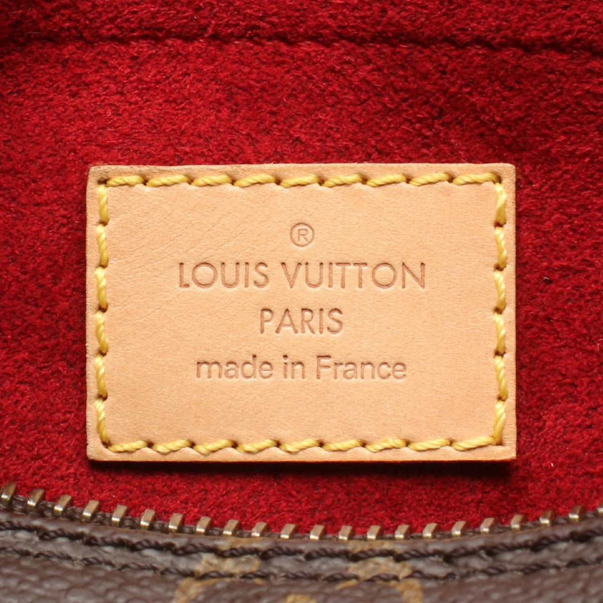Louis Vuitton Pochette Croissant · Monogram