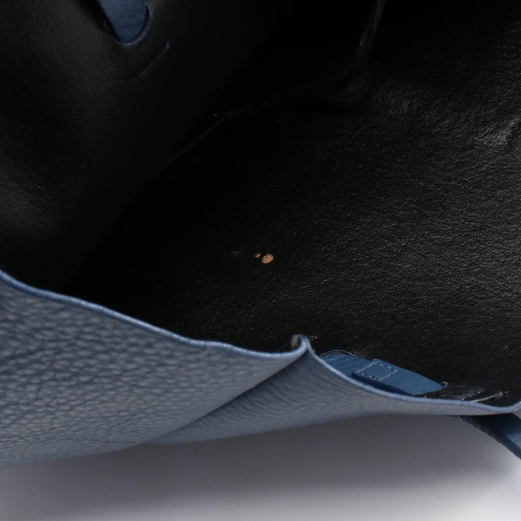 Balenciaga Everyday Tote S · Leather