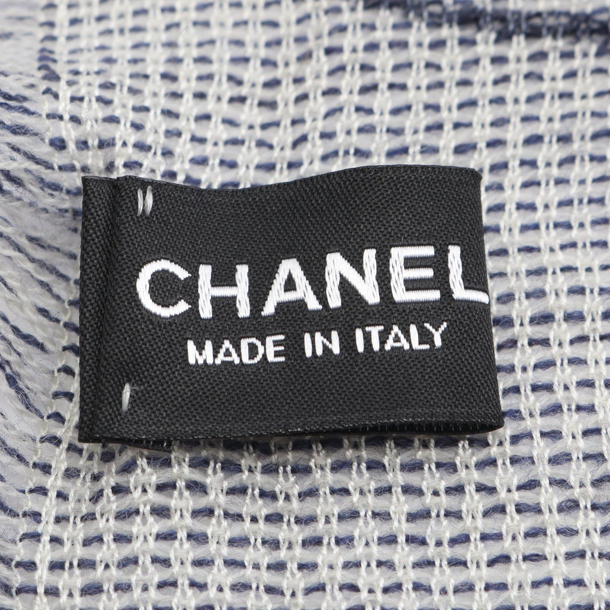 Chanel Camélia · Wool Silk Stole
