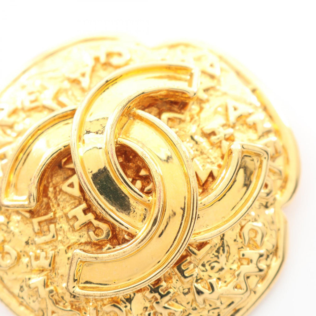 Chanel CC Logo Brooch · Gold Plated