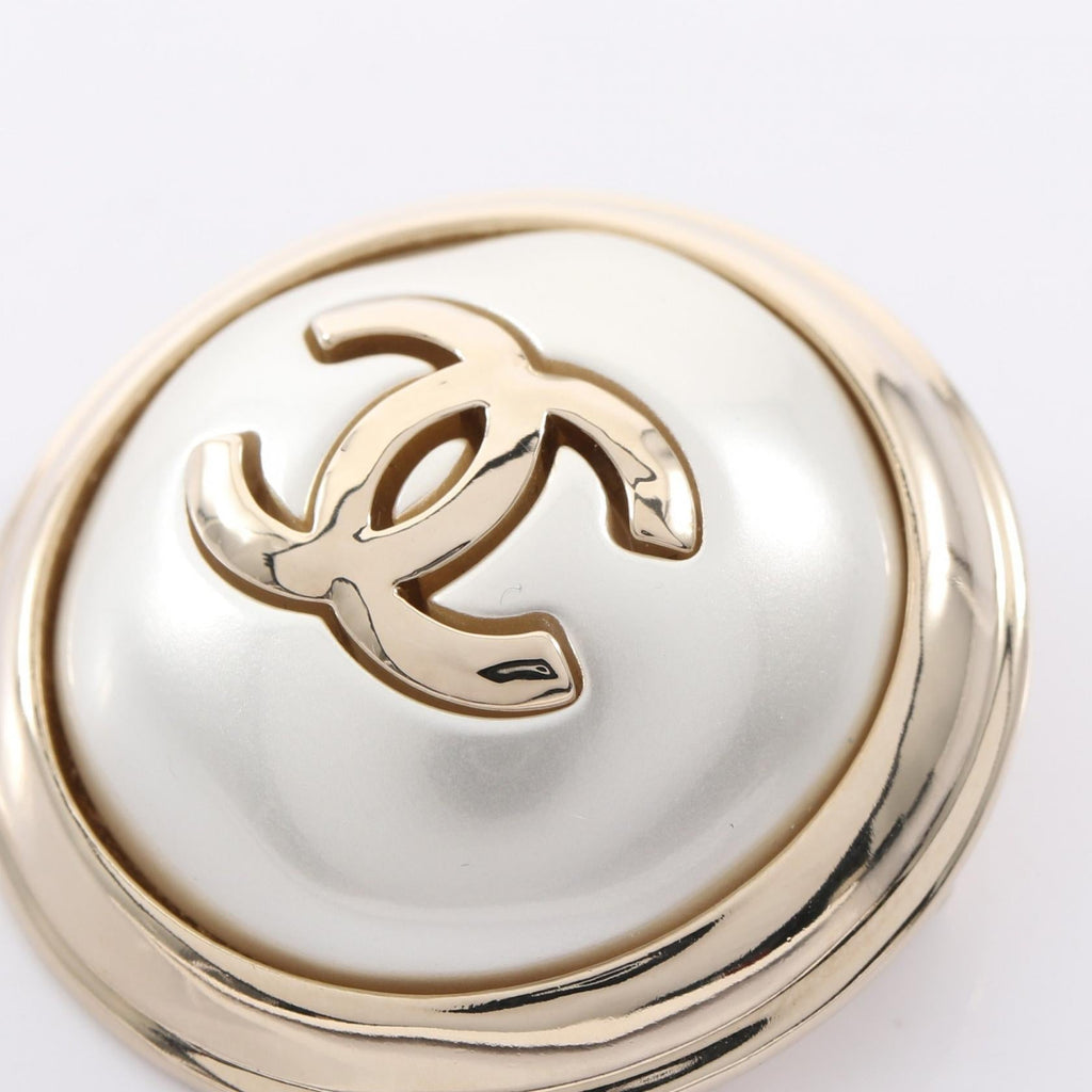 Chanel COCO Mark · Pearl Brooch