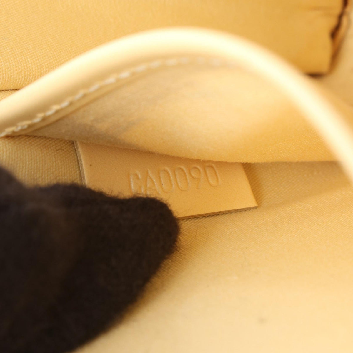Louis Vuitton Honfleur · Épi Leather