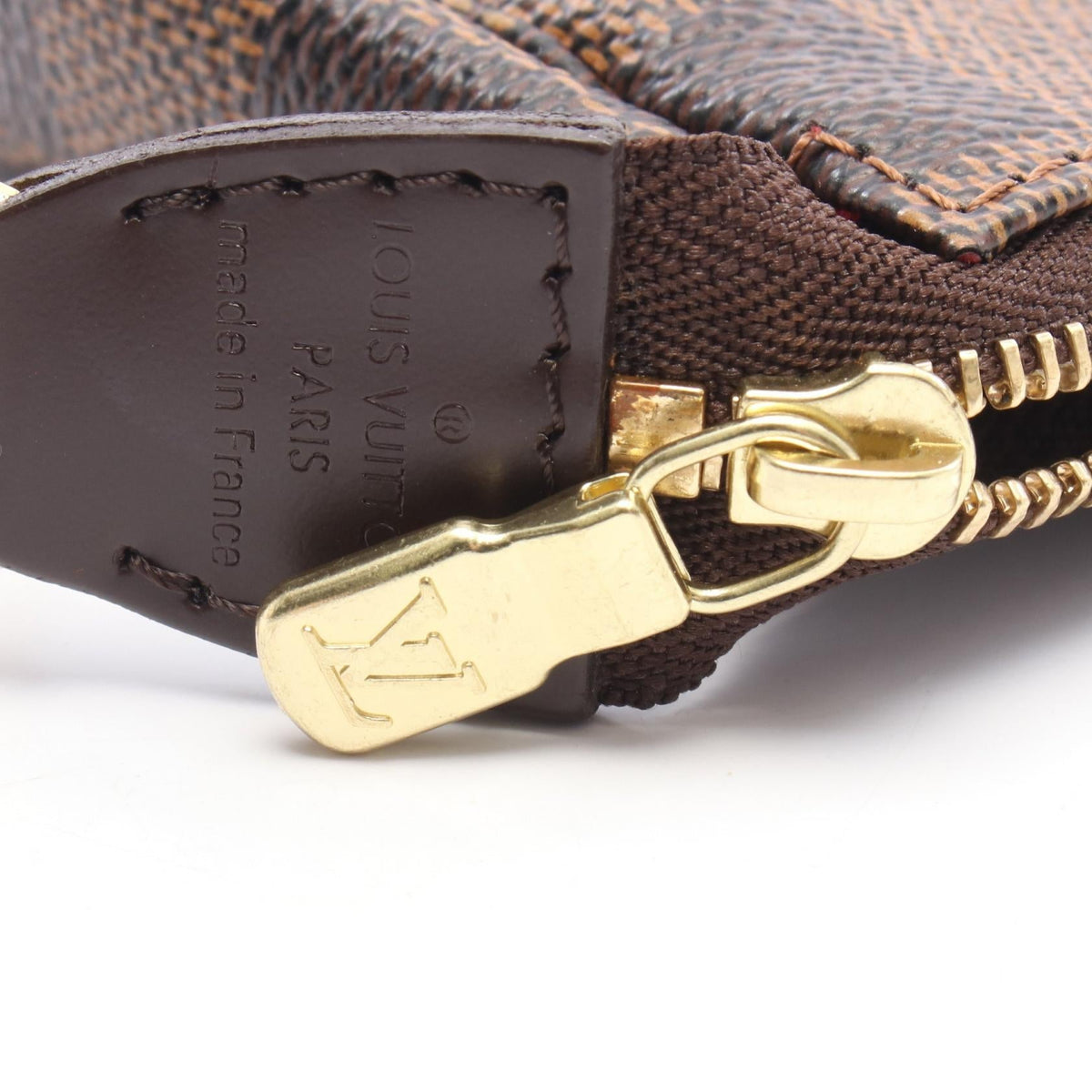 Louis Vuitton Mini Pochette · Damier T&B